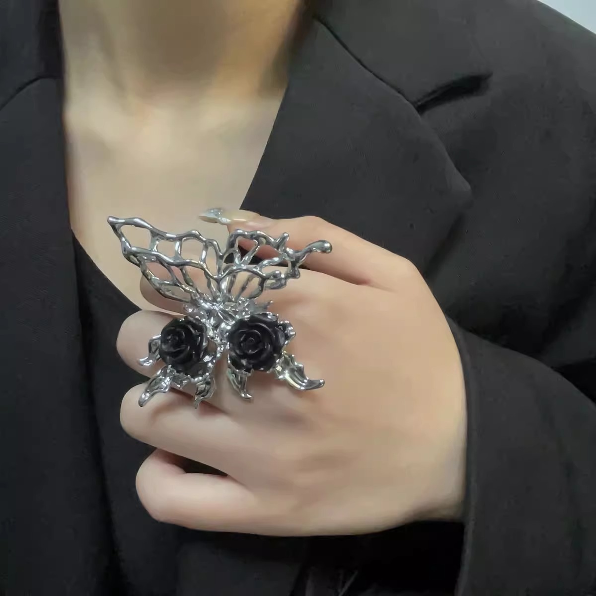 Black Rose butterfly ring female European and American style cross-border fashion personality foreign trade cross-border accessories heavy industry design bracelet