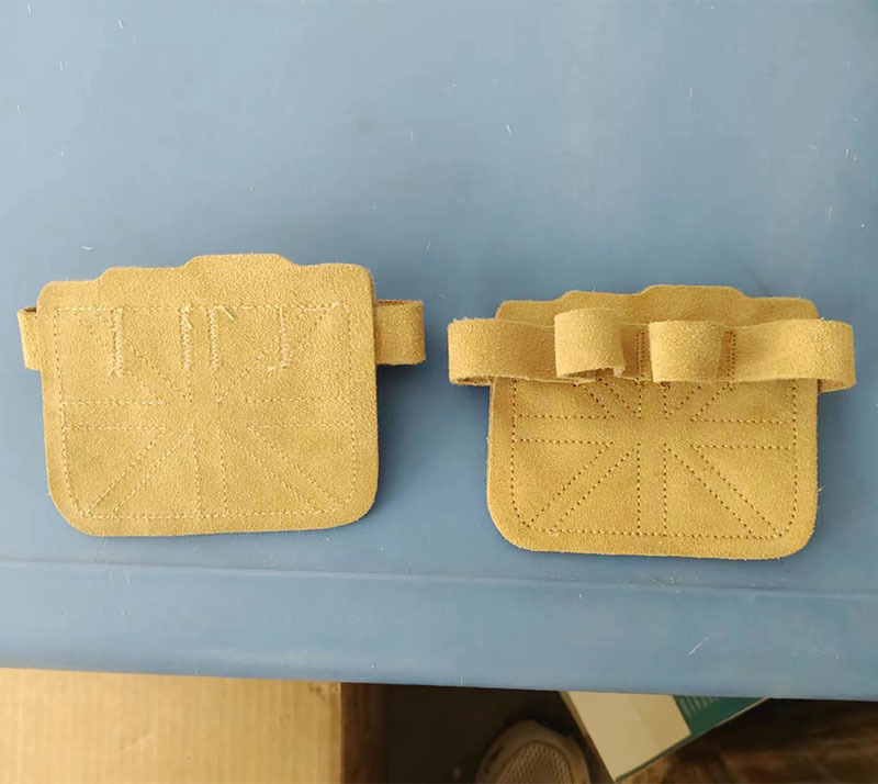 四角い牛革の4本の指の手のひらのフィットネスの保護手の双棒のリード体は上の滑り止めの耐摩耗性の男女の通用の繭を防ぎます。|undefined