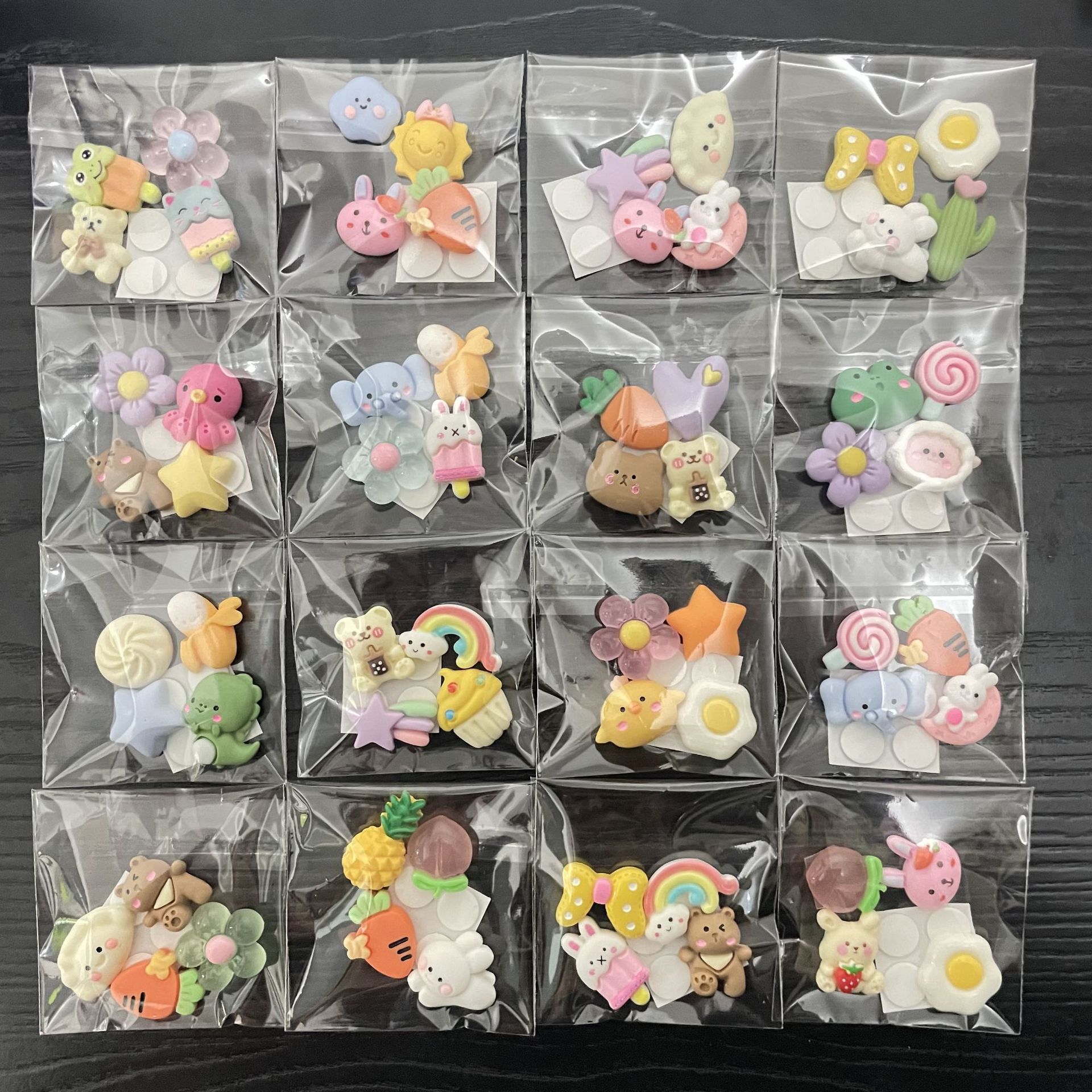 3d three-dimensional stickers DIY mobile phone stickers thermos cup stickers plastic cup stickers 3D doll resin buckle decoration