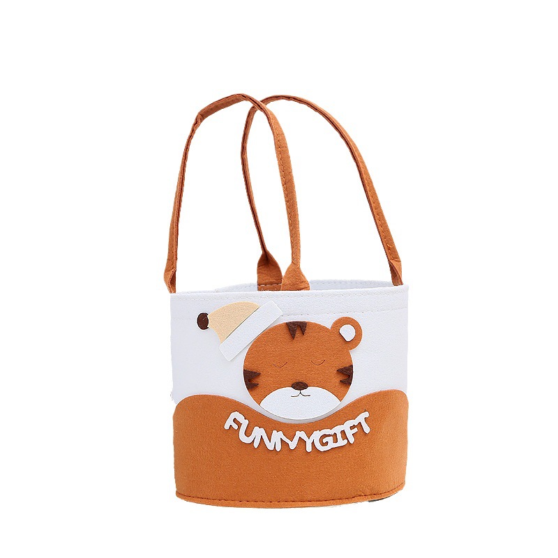 Tiktok same gift bag in stock supply felt handbag hug bucket little tiger hand gift felt bag wholesale