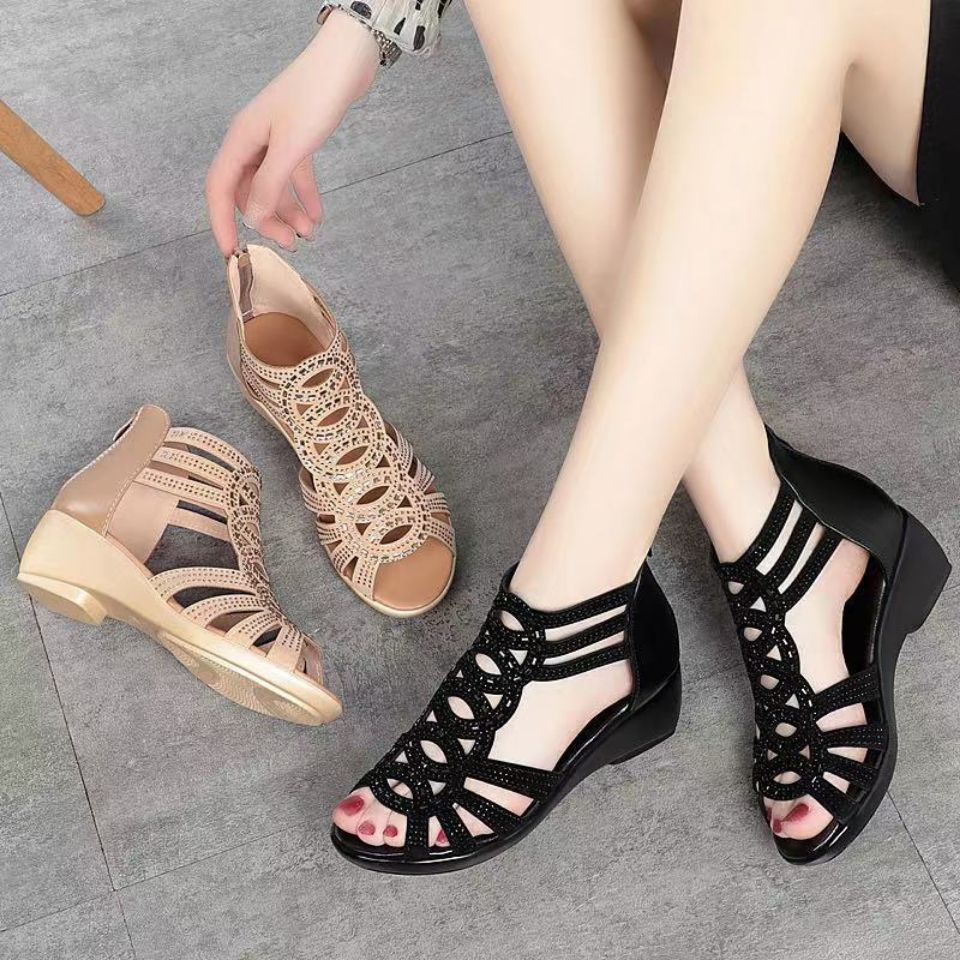 Soft Leather Roman Sandals Women's Summer 2022 New Soft Bottom Mother Shoes Fashionable Outwear Women's Sandals Wedge Women's Shoes