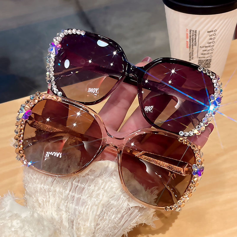 2023 New Rhinestone Sunglasses ins Sunscreen UV-proof Sunglasses Personalized Women's Big Face Slimming with Diamond Fashion Brand
