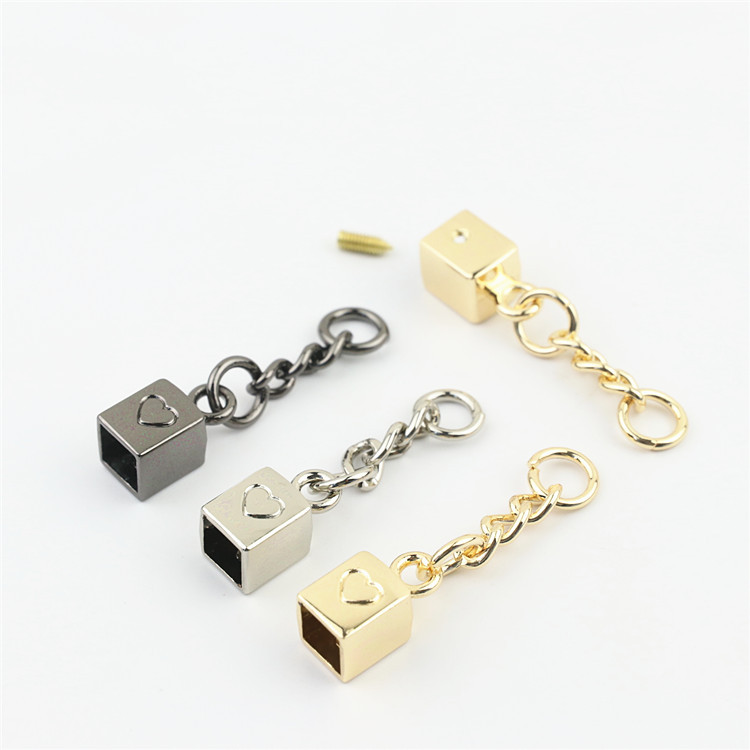 Luggage hardware accessories metal jewelry chain tassel screw love-shaped pendant pendant clothing hardware accessories