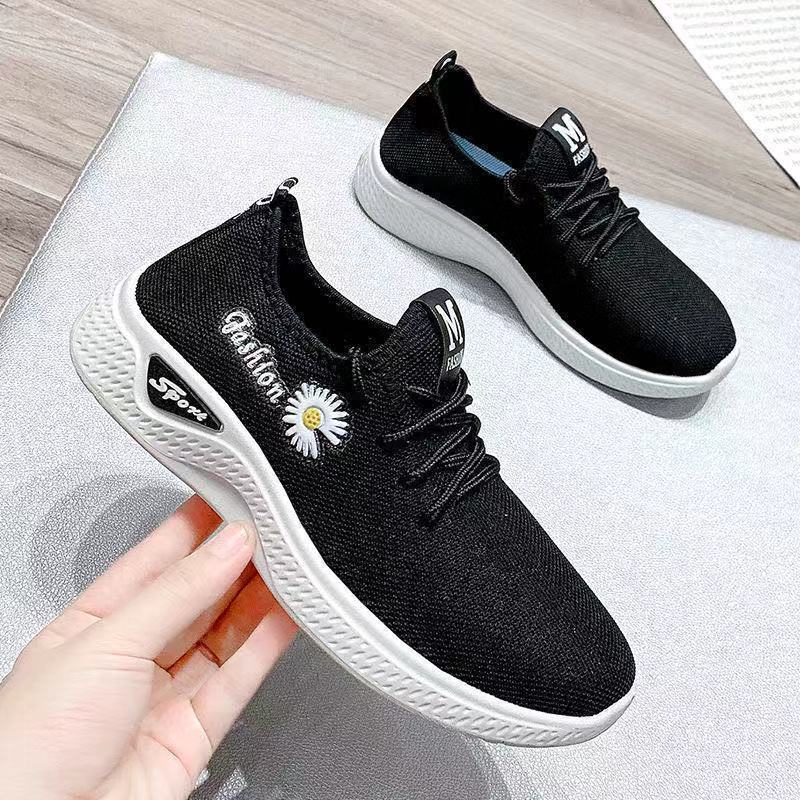 Step small white women's shoes old Beijing canvas shoes children 2022 spring new casual sports shoes stall supply