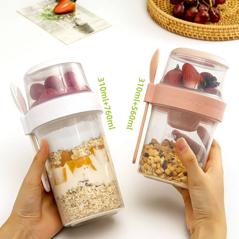 Cross-border labeling portable light food double-layer plastic salad cup breakfast salad cup with fork sealed office workers