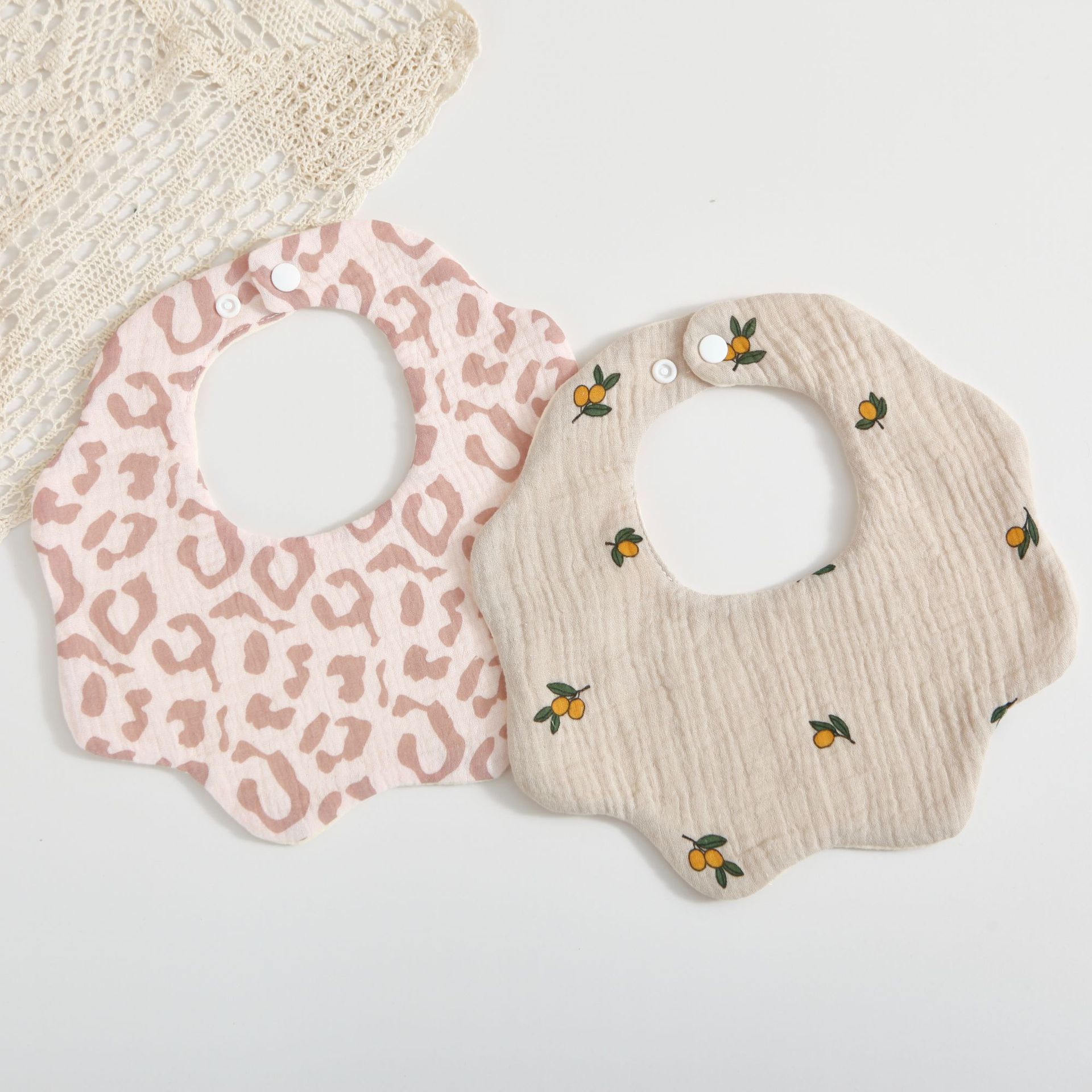 Han Feng 6-layer cotton gauze petal bib Zou Zou cloth saliva towel 360 degree newborn bib baby anti-spitting milk towel