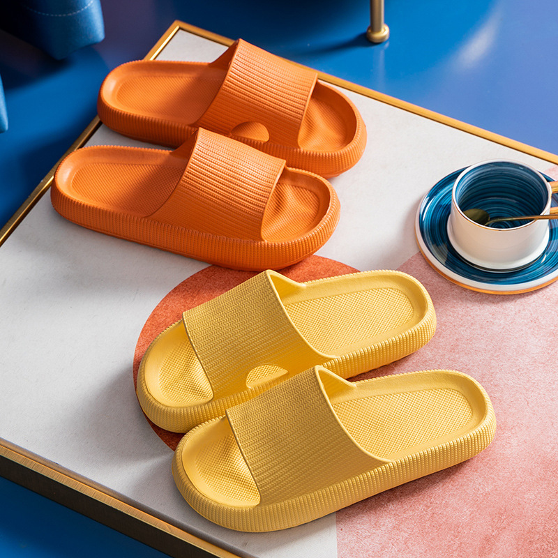 Slippers Explosive Household Feeling Slippers Women's Bathroom Bath Non-slip Deodorant Wear-resistant Home Wholesale Thick-soled Shoes