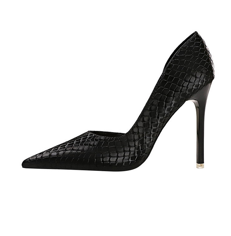 Slim slim heels with high heels and shallow side hollowed-out heels retro serpentine single shoes_voghion.com