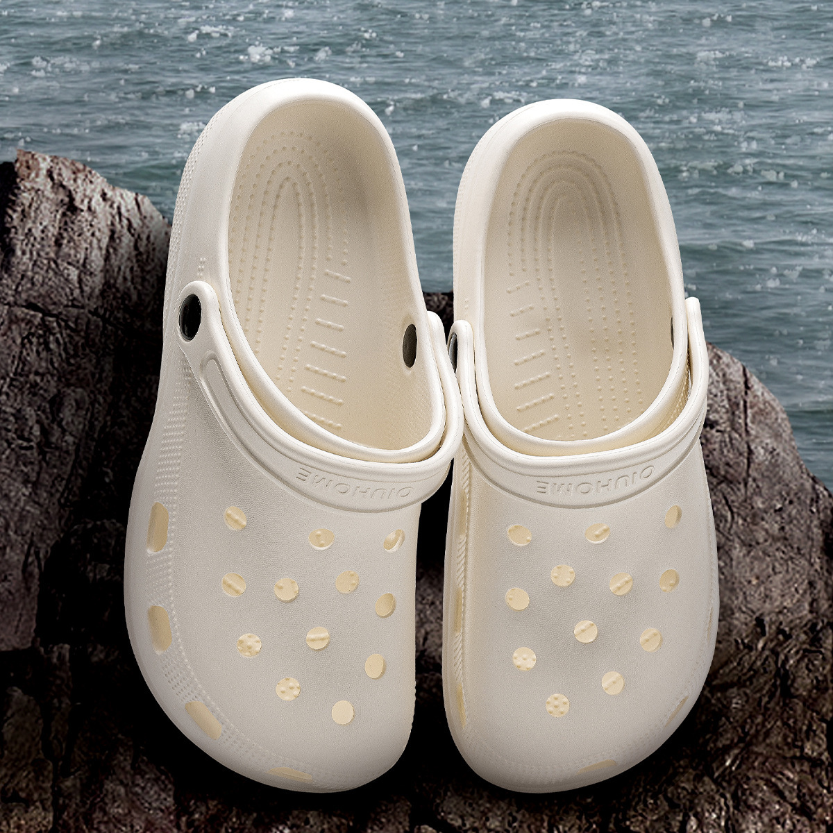 Eva Hole Shoes Men's 2025 New Beach Non-slip Slip-on Feeling Slippers Women's Summer Outer Wear