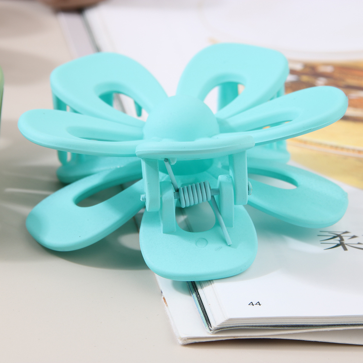 Uus õõnes suurte lilledega haaratsiklamber, jäätunud akrüülist haiklamber, naiste juukseklamber, seljaotsa haarats, hulgimüük_voghion.com