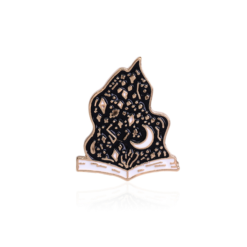 Halloween European and American Black Flame Magic Book Brooch Magic Hat Witchcraft Skull Badge
