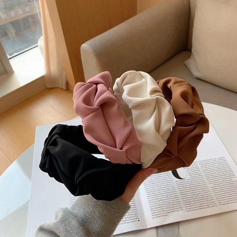 韓国の東門気質のしわの広い辺の純色のシンプルな髪のカチューシャのファッション的なレトロな布芸の髪のカチューシャの髪飾りの女性|undefined