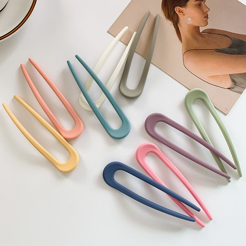 Creative Simple U-shaped Candy Color Hair Hairpin Plastic Color All-match Hair Disc Artifact Hairpin Girl Hair Hairpin Hair Accessories for Women