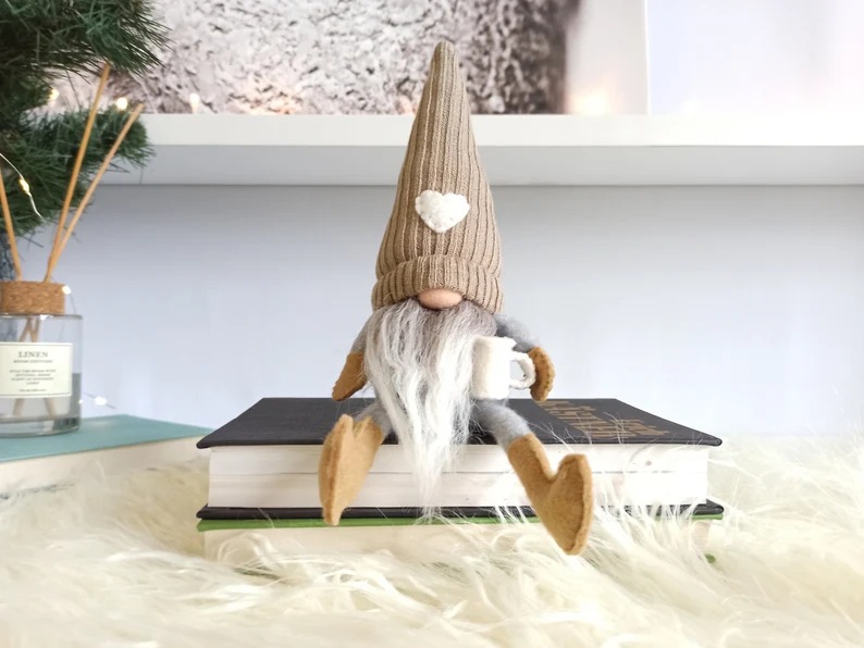 Cross-border Independent Station Knitted Faceless Doll Hanging Legs Hand Grinding Coffee Christmas Holiday Decorations Home Daily Decoration