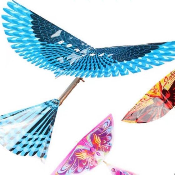 Large flying bird hot sale New rubber band power flying bird auspicious bird educational toys factory direct wholesale