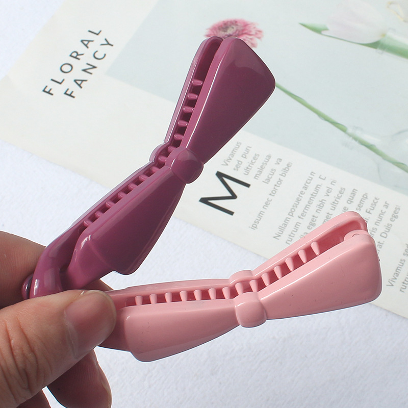 2023 new twist clip solid color banana clip vertical clip ponytail hairpin back head female simple temperament plate hairpin