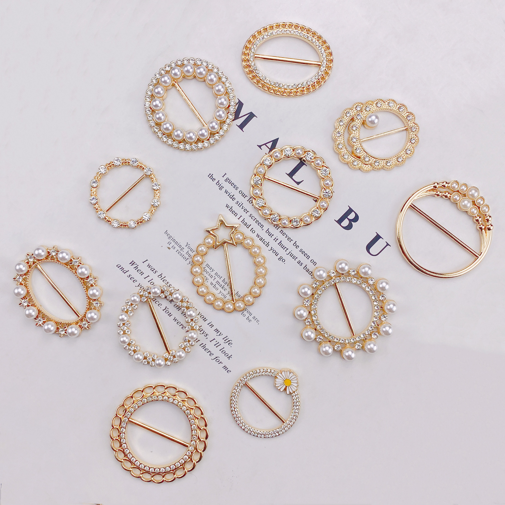 Corner Knot Buckle Silk Towel Buckle All-match Artifact Shirt Hem T-shirt T-shirt Women's Clothes Decorative Accessories Brooch