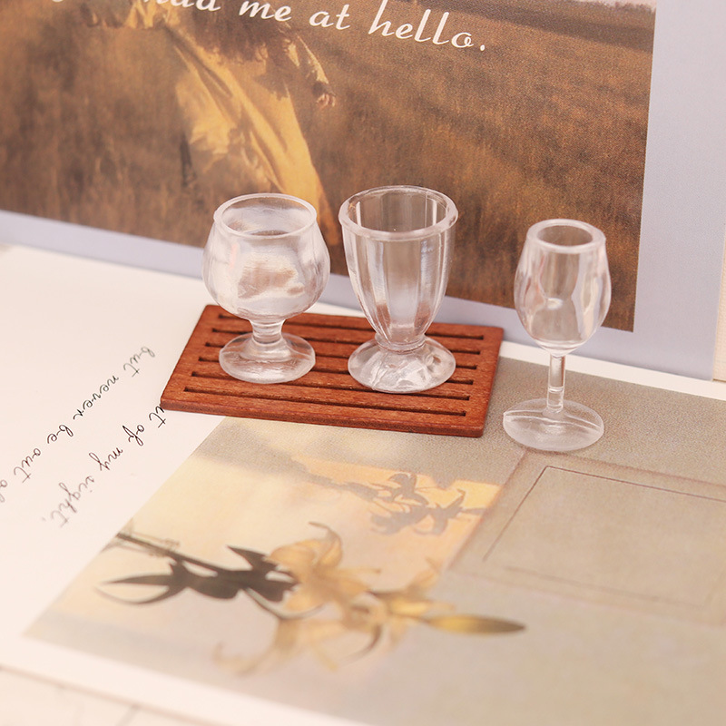 Miniature model red wine cup milk tea cup goblet plastic cup 1:6 ob11 doll house dollhouse