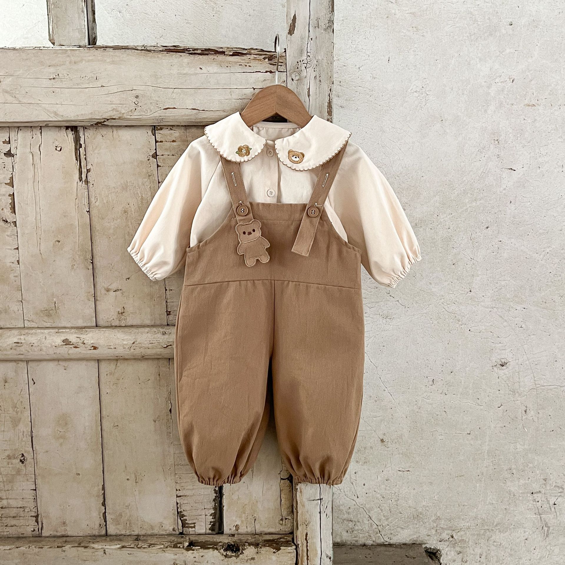 Korean style Spring Children's cotton bear top suspender pants suit ins bow vest sweater cartoon skirt