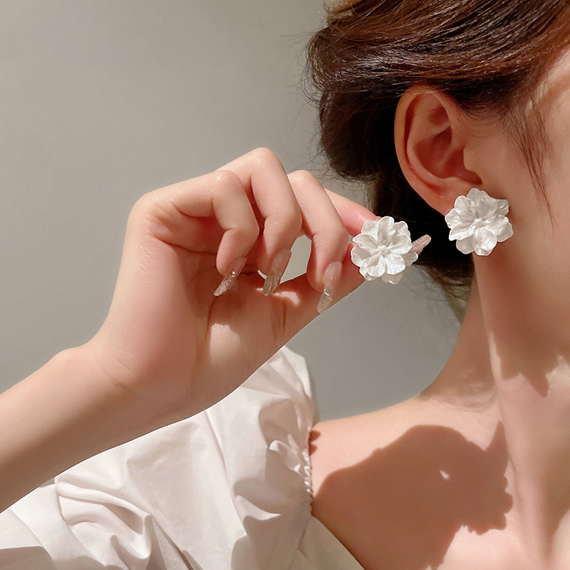 S925 Silver Needle Acrylic White Flower Earrings for Women Simple French Elegant Japanese Style Fragrant Style Earrings Earrings