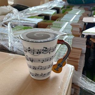 Copyright creative ceramic mug 3D acoustic guitar handle 400ML water cup