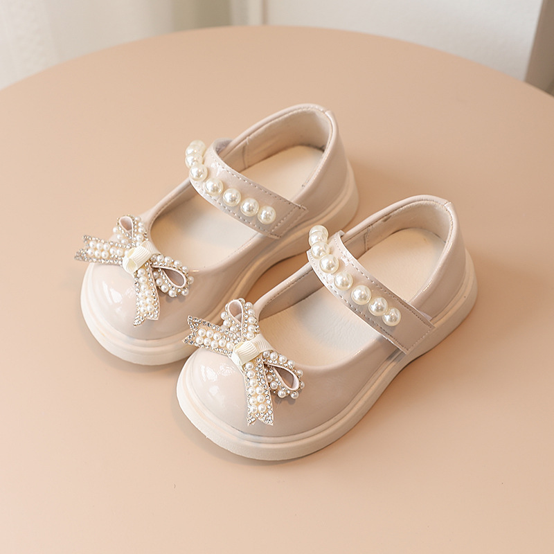 Spring and Autumn Children's Patent Leather Round Toe Cute Small Leather Shoes Pearl Bow Girls' Big Toe Leather Shoes Korean Style