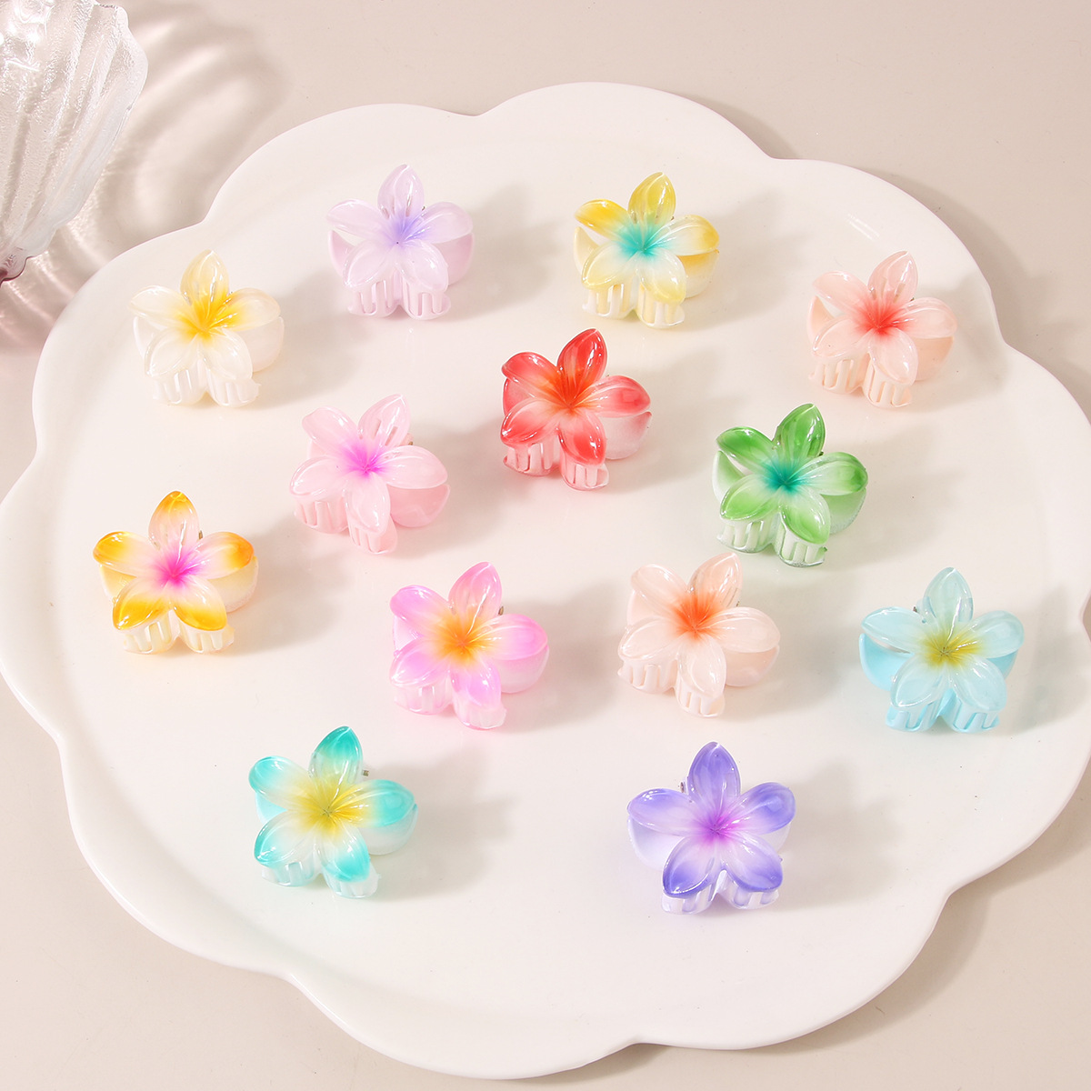 Guanyang small size 4CM candy color egg flower grab clip cross-border hot sale sweet hairpin headdress female flower hair accessories_voghion.com