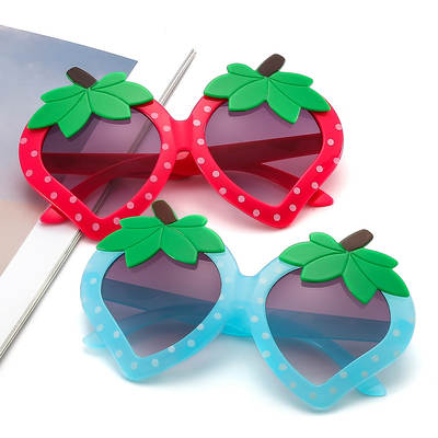 Cross-border cartoon children's sunglasses wholesale strawberry shape decorative sunglasses boys and girls baby personalized glasses 3001