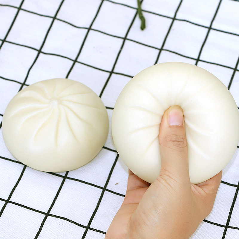 震える音の同じモデルのシミュレーションチャーシューはかわいい食べ物を包んで解凍します。|undefined