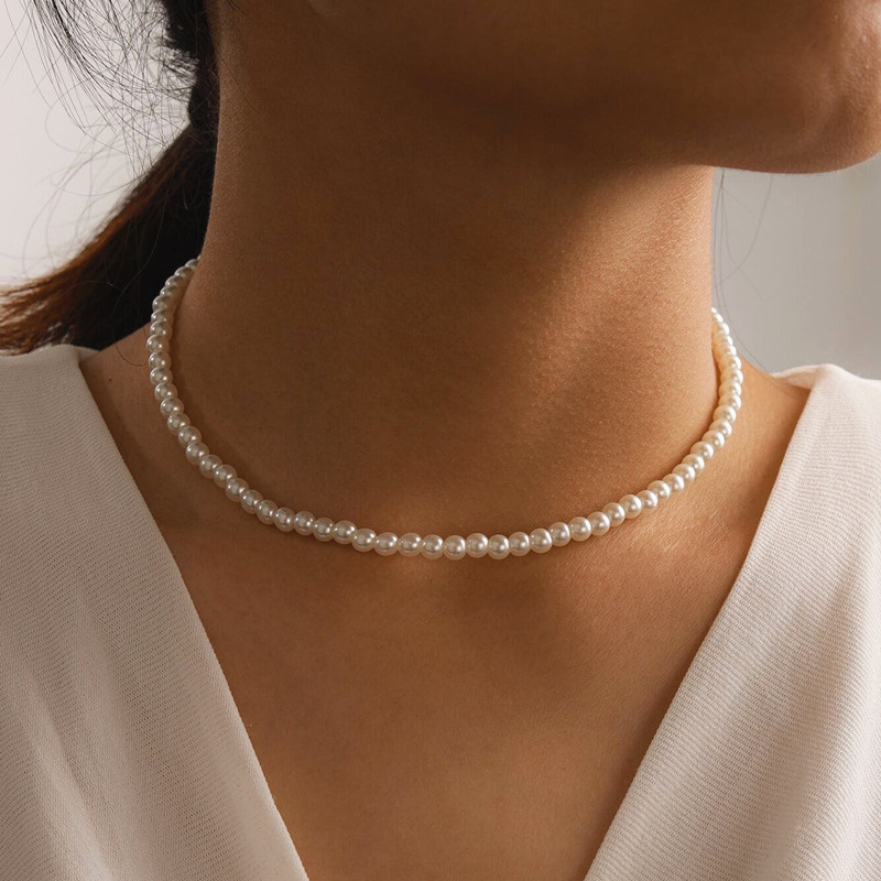 European and American cross-border jewelry personalized exquisite fashion all-match clavicle accessories women's simple white pearl pendant necklace