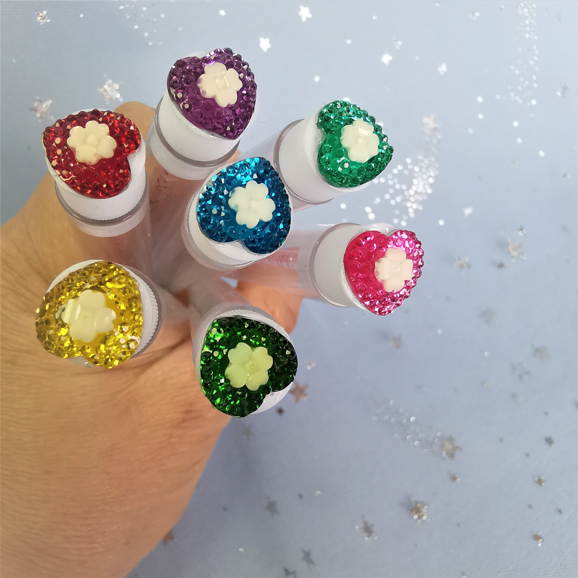 A variety of heart-shaped drill tube mascara brush test tube brush transparent tube mascara brush can replace multi-color cross-border wholesale