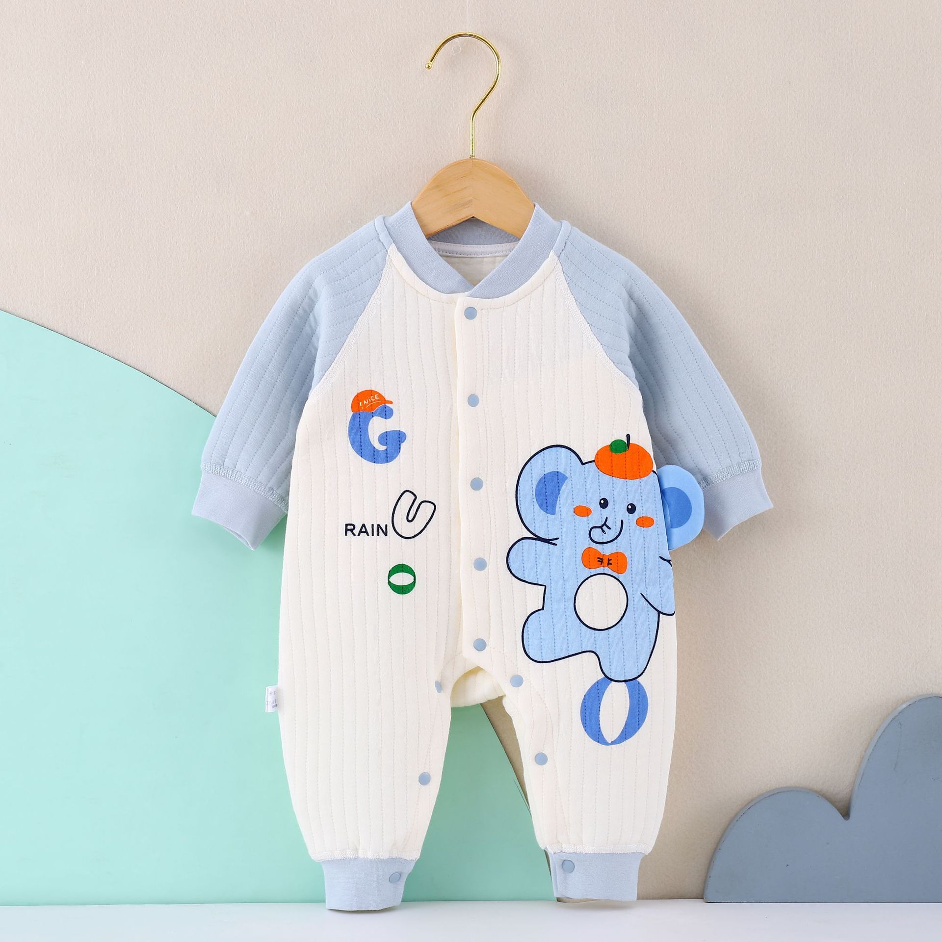 23 new infant cute three-layer warm jumpsuit autumn and winter comfortable male and female baby one-piece delivery romper