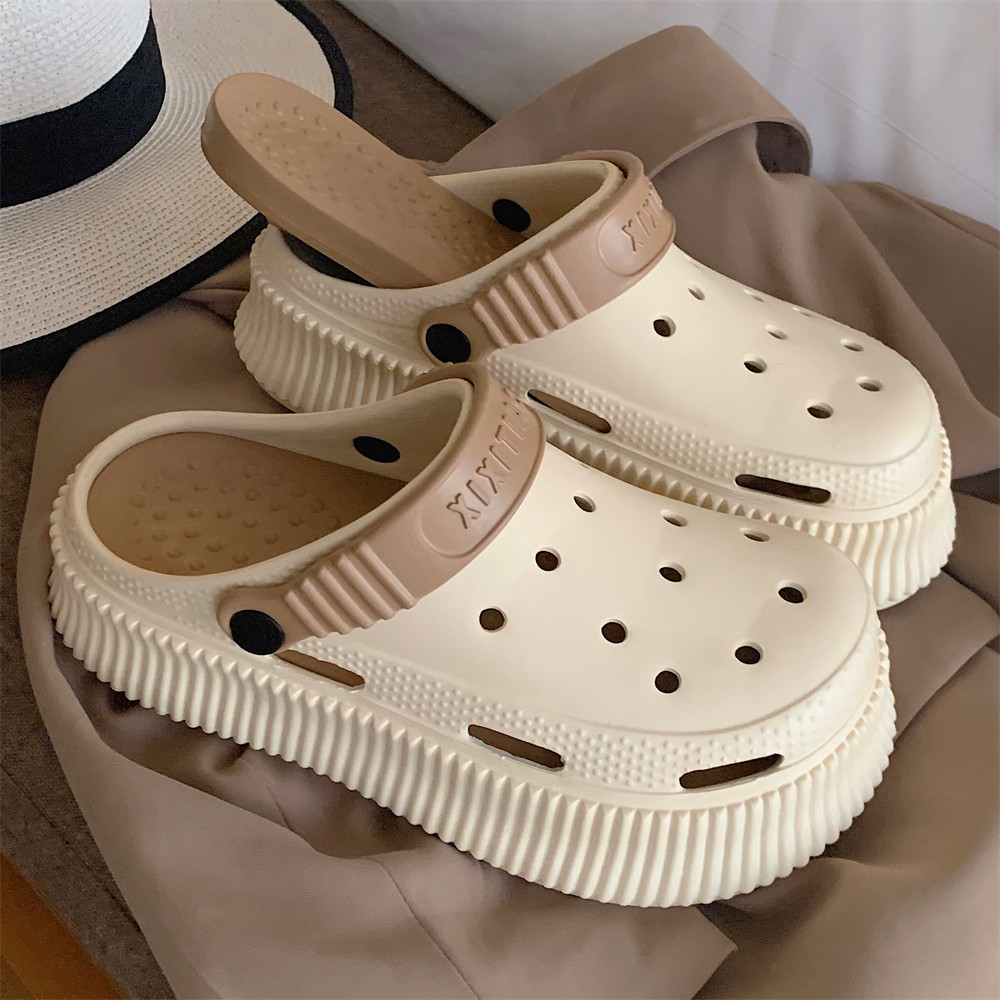 Students Wear Fashion Creative Korean Style Hole Shoes Women's Summer EVA Soft Thick Sole Feeling Toe Sandals