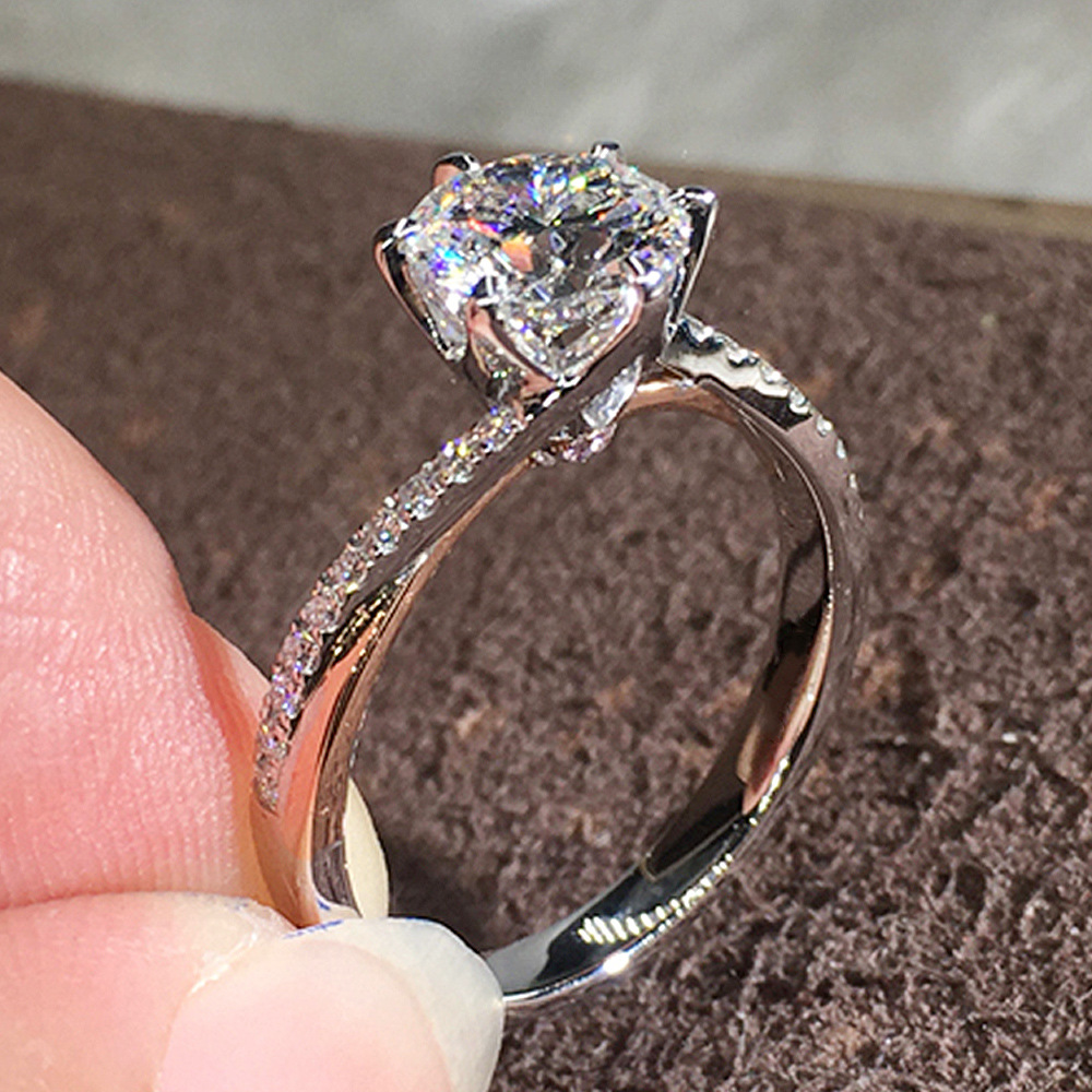 曹適經典六爪婚戒熱賣 簡約大氣扭臂雪花鋯石結婚戒指 婚禮飾品女