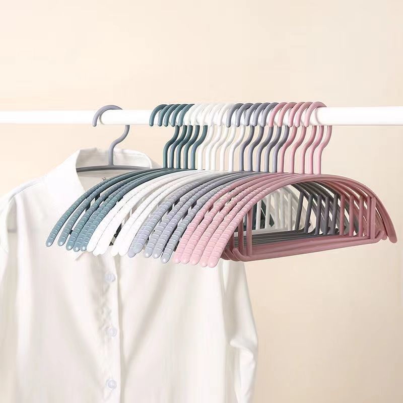 Non-Slip Seamless Hanger Bold Household Drying Rack Wide Shoulder Clothes Hanging Plastic Clothes Rack European Style Clothes Rack Can't afford to pack