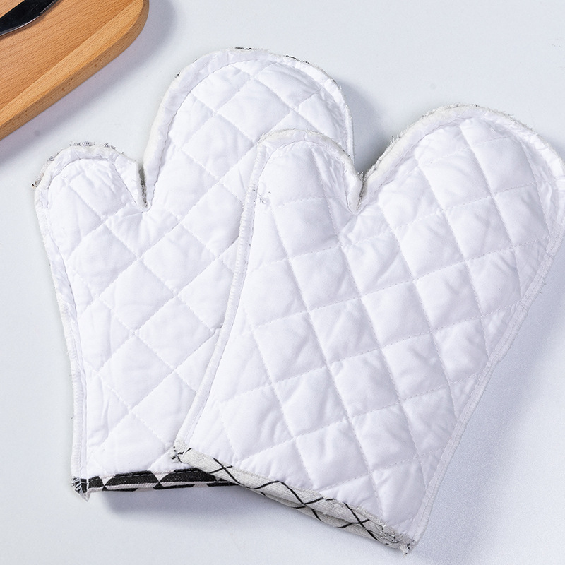 Simple cotton and linen kitchen microwave oven gloves thickened high temperature oven gloves household baking gloves manufacturers wholesale