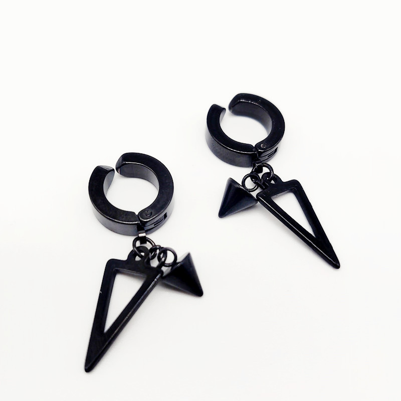 Factory direct sales short triangular pointed cone ear clip personalized non-pierced ear buckle single trendy men's street Korean earrings