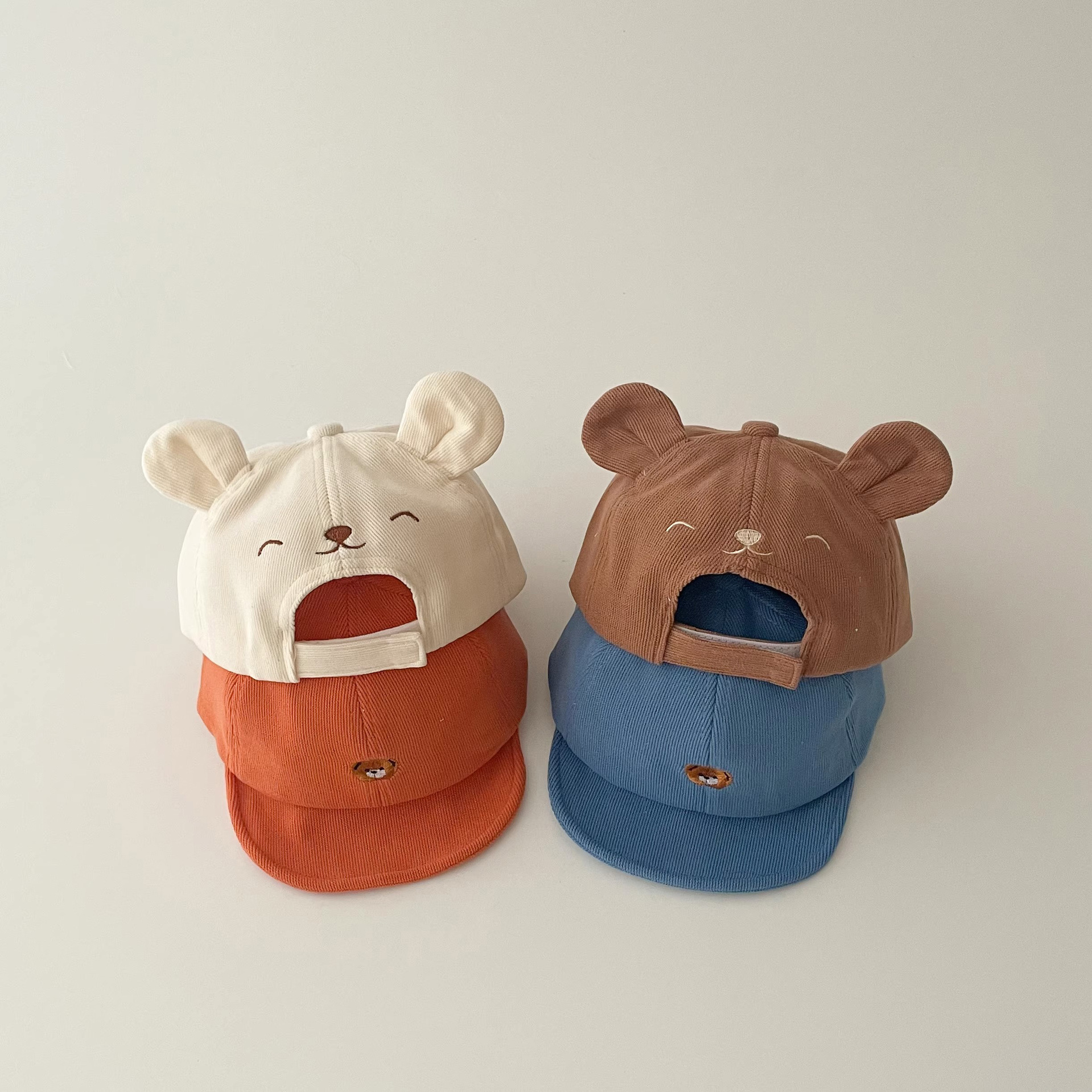 Yipan baby hat autumn and winter New Korean cartoon bear infant warm outdoor sun-proof baby peaked cap