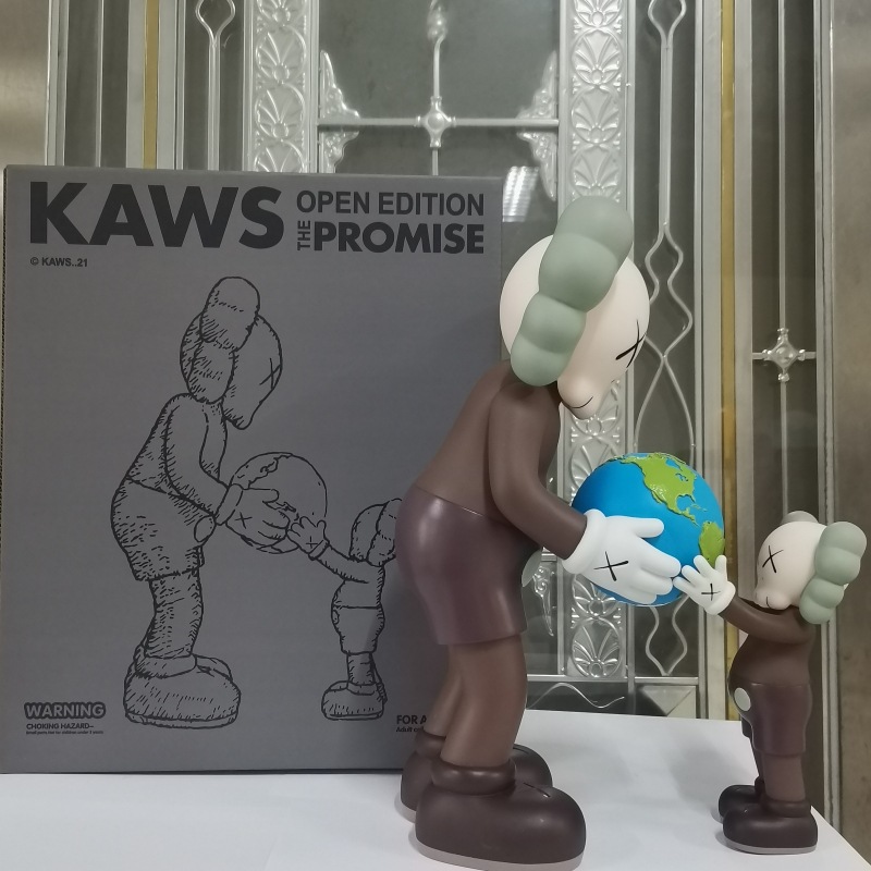 New the promise Doll Ornaments Hand Doll Fashionable sz-sujiao-kaws