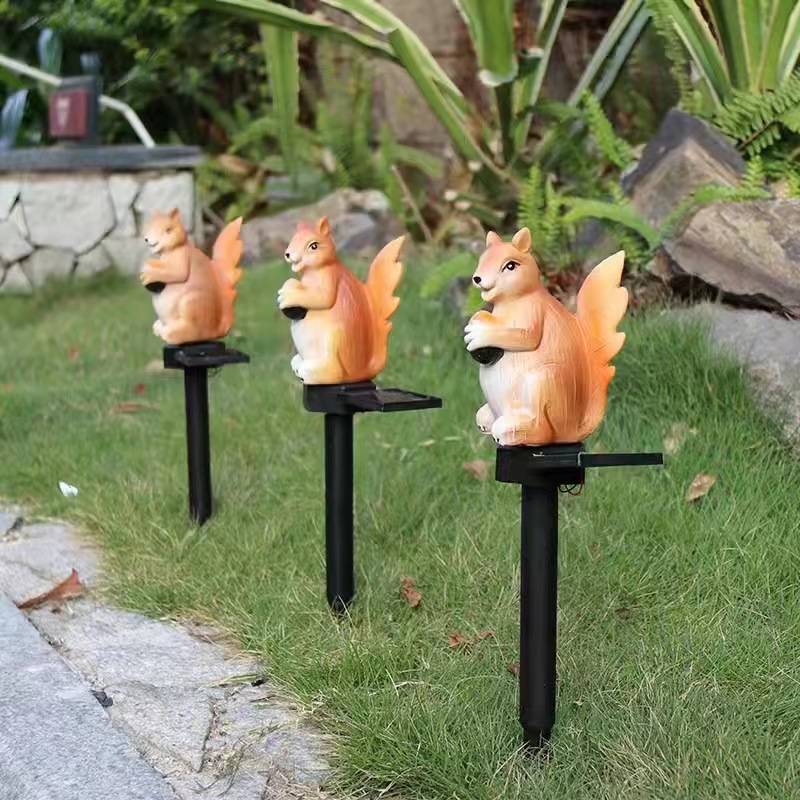 Cross-Border solar floor lawn lamp resin squirrel lamp outdoor landscape decorative solar animal lamp Amazon