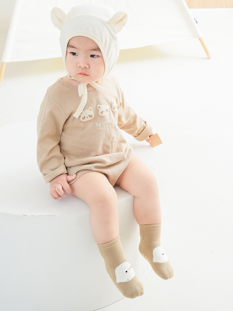 Children's mid-calf length socks 23 Autumn New dispensing non-slip children's floor socks boneless breathable newborn socks Class A