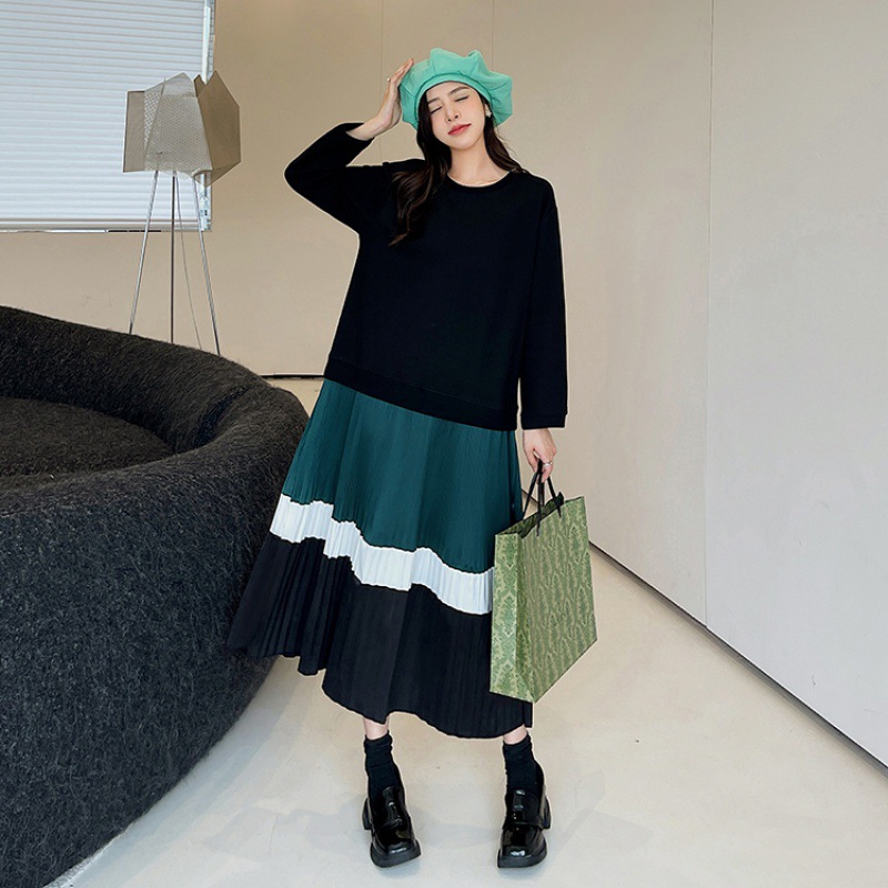 Spring and Autumn New Products  Real Shot Casual Long Large Size Spliced ​​Color Block Pleated Long Sleeve Women's Fat MM Round Neck Dress