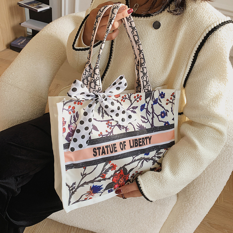 Canvas Shoulder Bag Large Capacity Silk Scarf Women's Casual New Fashionable Shopping Bag Student's Portable Schoolbag Mend-up Bag