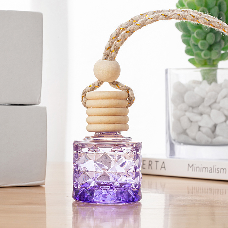 Five-line cover colorful round diamond pineapple empty bottle 8ML perfume aromatherapy essential oil Car pendant Wang Cong indoor aromatherapy bottle