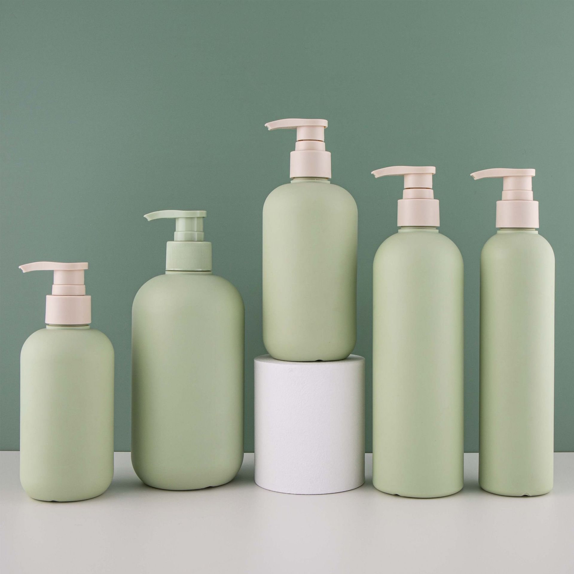 In Stock 200 ml300ml500ml green round shoulder body lotion bottle packing press shampoo bath