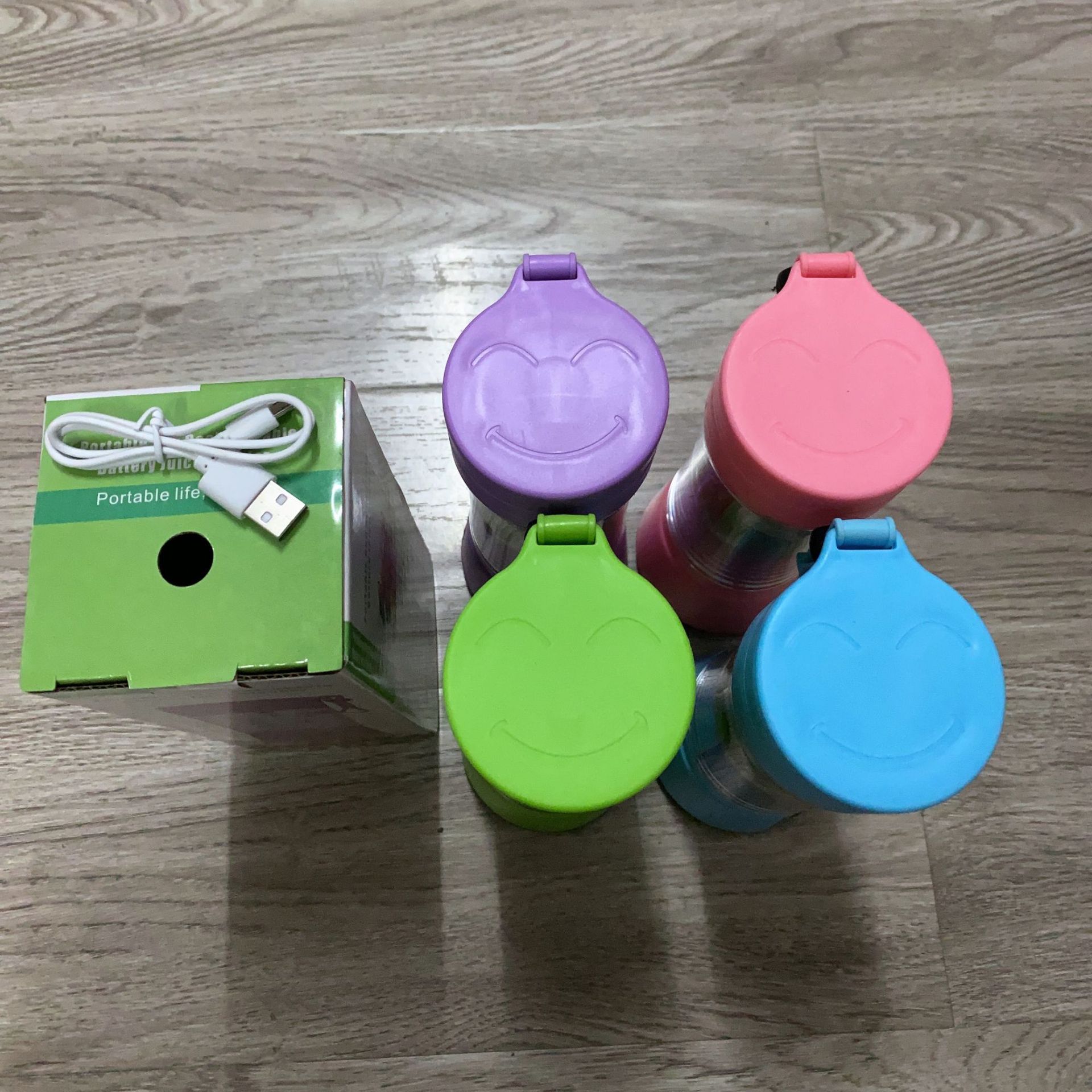 Household Juicing Cup Goddess Outdoor Accompanying Cup Portable Juice Cup Rechargeable Juicer Two Leaves Four Leaves Six Leaves