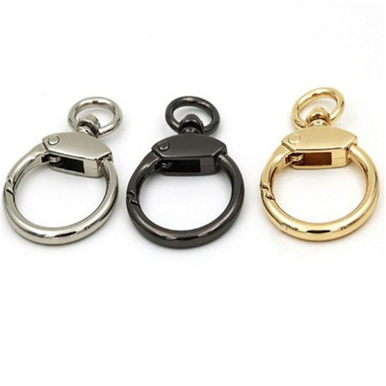Direct selling metal lobster buckle New Year gift buckle bag pendant to earn tiger zodiac key chain violent bear key chain