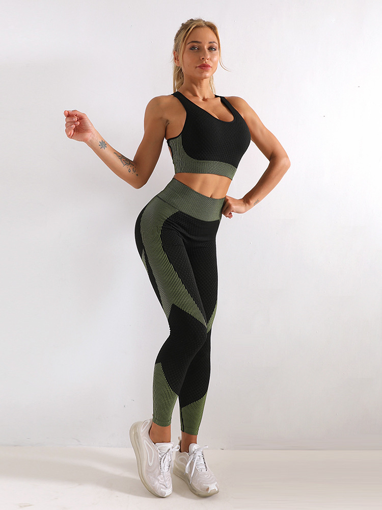 European and American Tight Seamless Yoga Clothes Sports Suit Women's Shockproof Hanging Neck Yoga Vest Peach Hip Fitness Yoga Pants