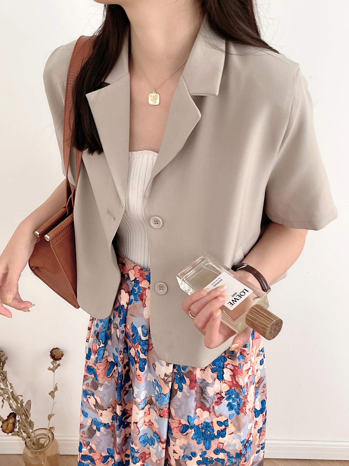 Li Zhiqi short blazer women's summer new short-sleeved design loose suit thin top 110953