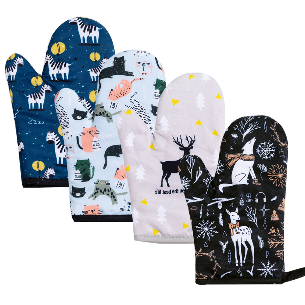 Kitchen thickened microwave oven oven gloves animal clear printing household heat insulation baking gloves factory direct supply